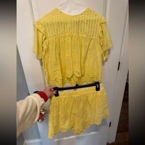 Sunny Yellow Eyelet SET from cocolillys